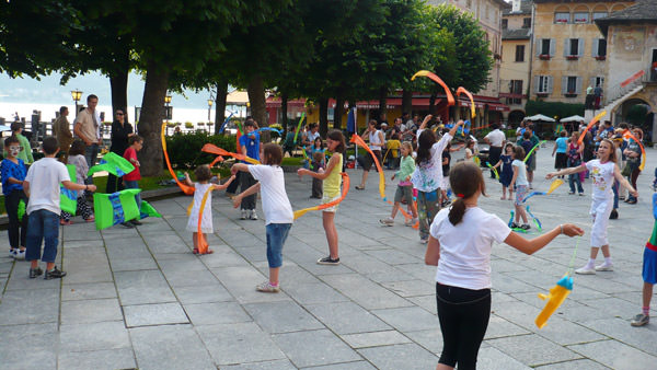 Animación Infantil - Malabares cariocas. / Cadpic 