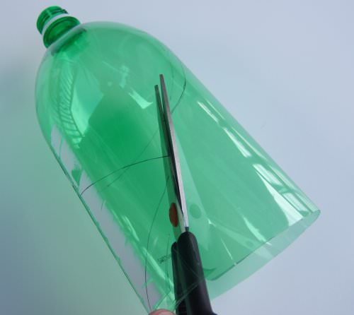 botella-tijeras-mazas-malabares-recicladas