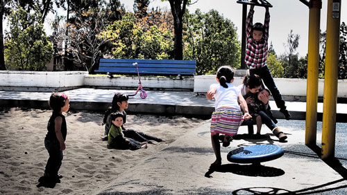 Juegos al aire libre, niños y salud